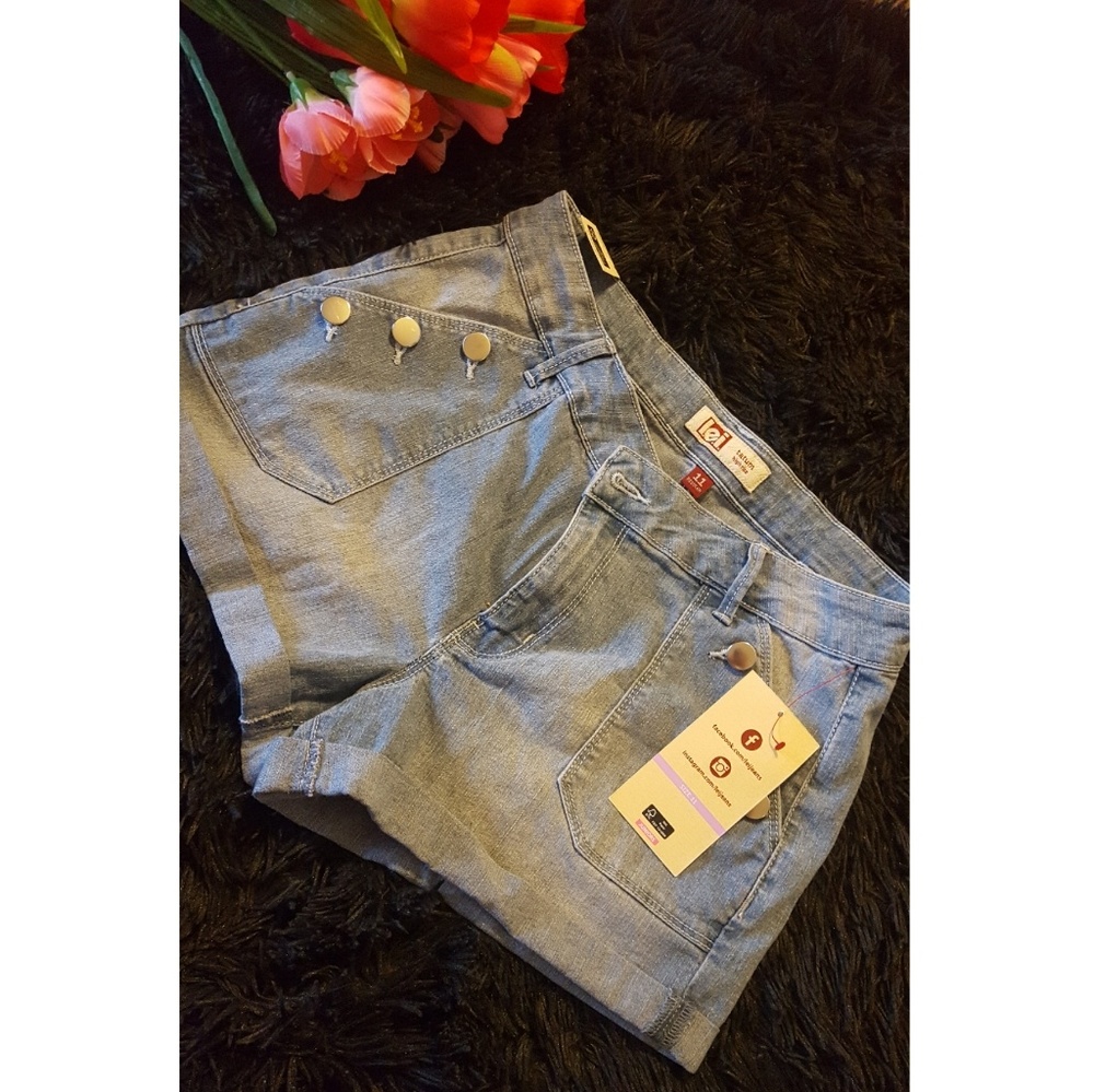 Hi-Rise 👖 l.e.i. Jeans Size 11 Shorts